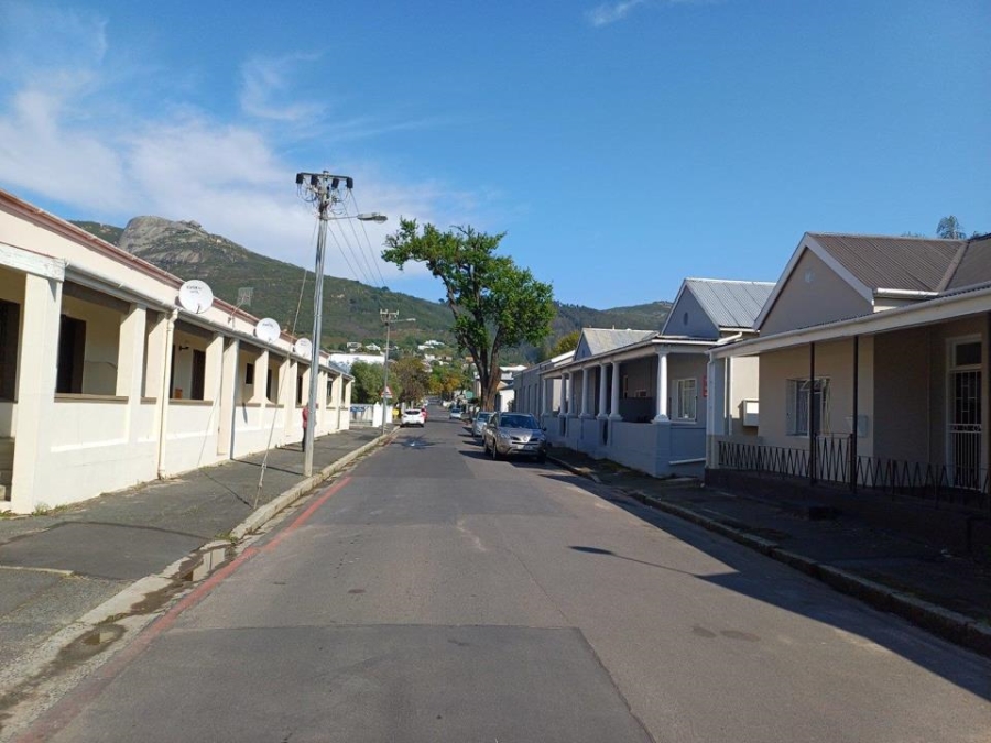 5 Bedroom Property for Sale in Esterville Western Cape